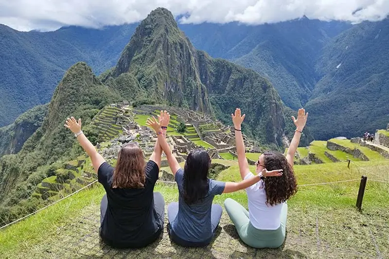 machu picchu entrance youth teenagers 2.webp